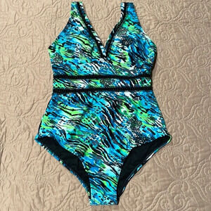 NWOT One Piece Swimsuit